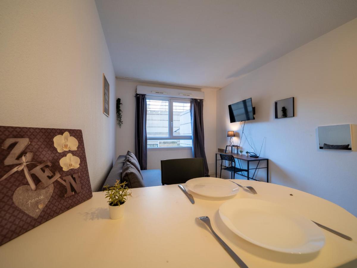 Appartement Tout Equipe Wifi A 6 Min St Charles Марсилия Екстериор снимка